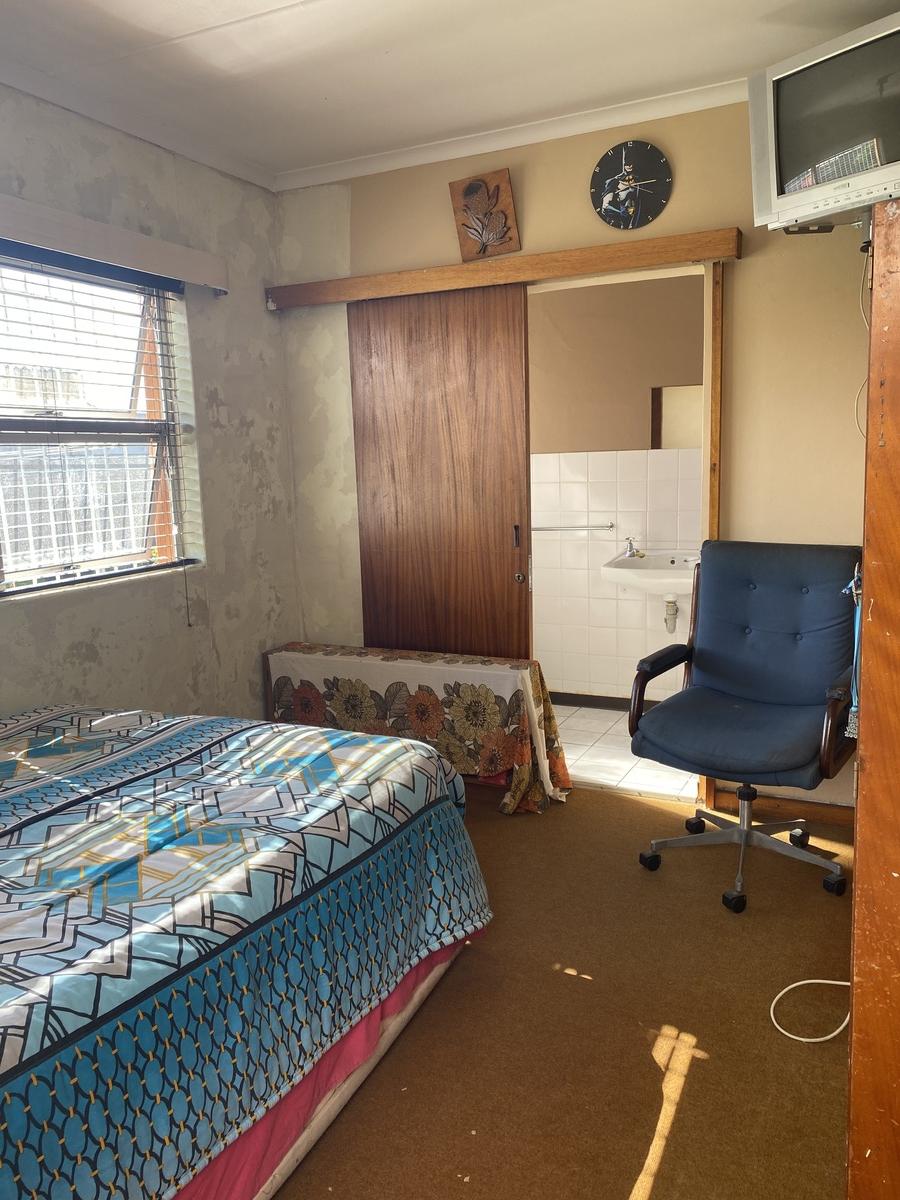 Large Four Bedroom Home In Lotus River